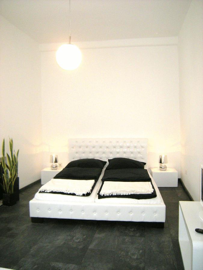 A-partments * Colónia